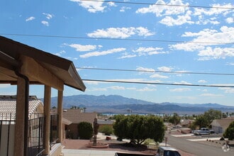 Building Photo - Remodeled 3 Bed 2 Bath Long Term Rental!