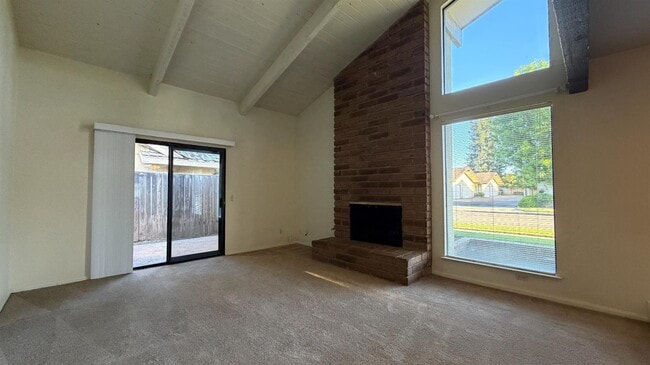 Building Photo - 1555 W Boston Ave