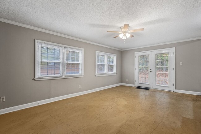 Building Photo - McLeansville - Minutes from Elon & Greensboro!  Brick Duplex on a few Acres, Den, SS Appliances, ...