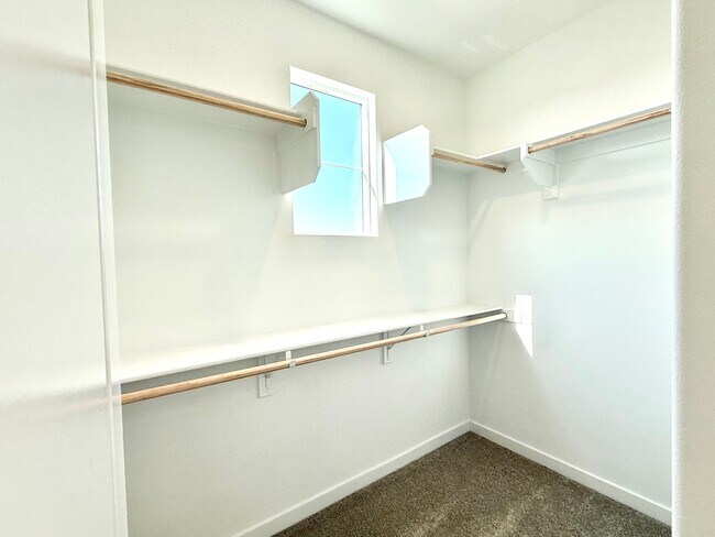 Building Photo - 4553 S Patterson Paseo