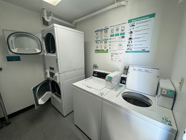 Building Photo - 55S S Kukui St