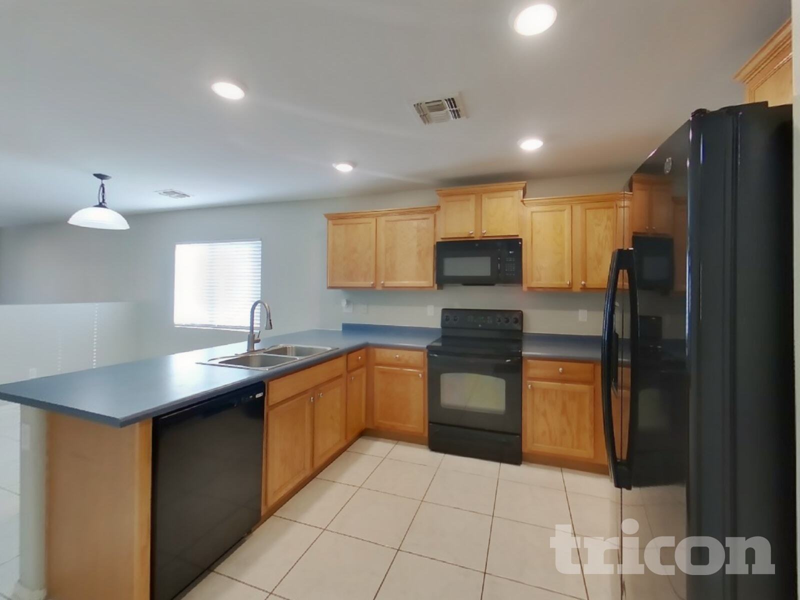 Building Photo - 5306 E Silverbell Rd