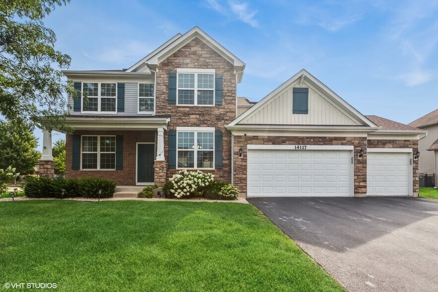 Primary Photo - 14117 Meadow Ln