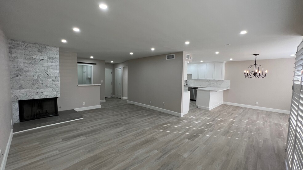 Building Photo - 4500 Whitsett Ave