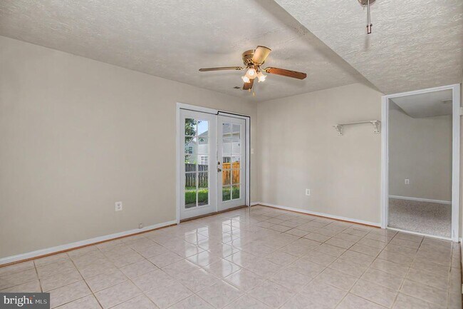 Building Photo - 14126 Rockinghorse Dr