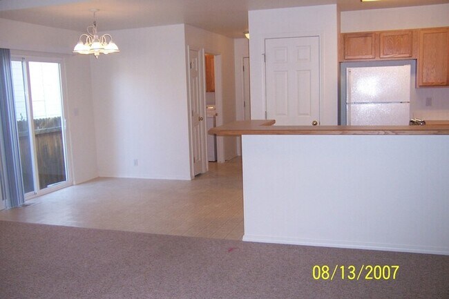 Building Photo - Sparkling clean with all new paint and flooring!l Great duplex has a well planned floor plan. Goo...