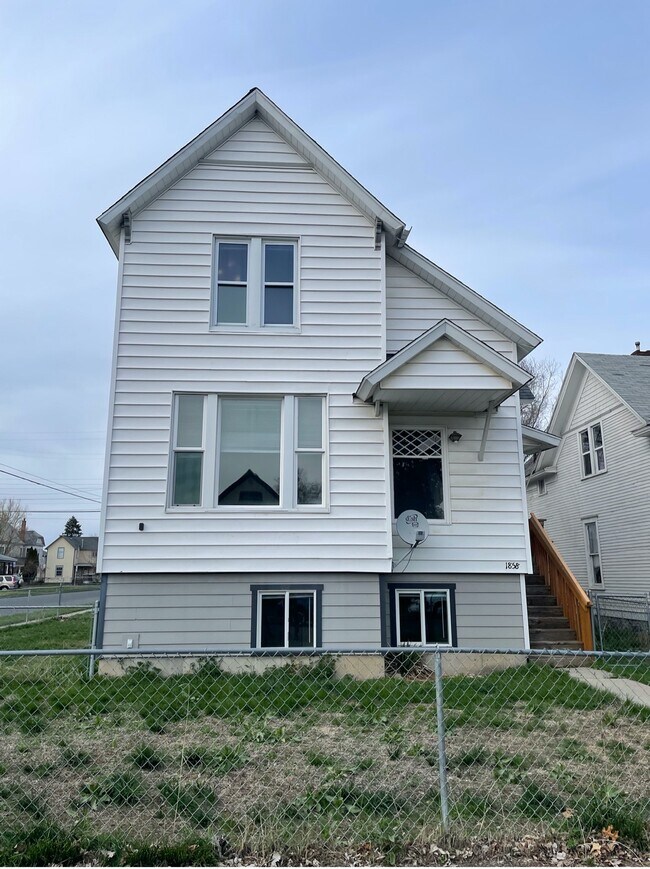 Building Photo - 1858 W College Ave