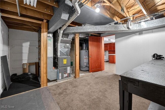 Building Photo - 8310 Broadview Rd