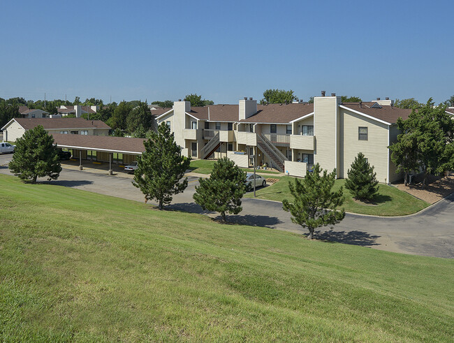 Building Photo - Eagle Creek