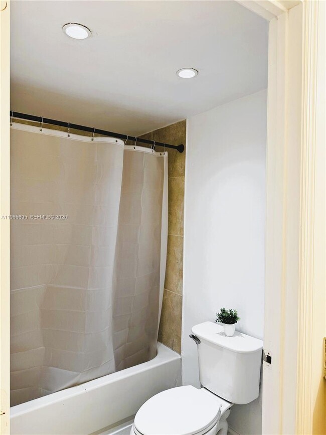 Building Photo - 10725 Cleary Blvd