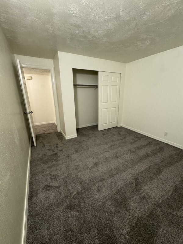 Building Photo - 95 S 600 E