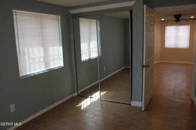 Building Photo - 11724 Jennifer Dr