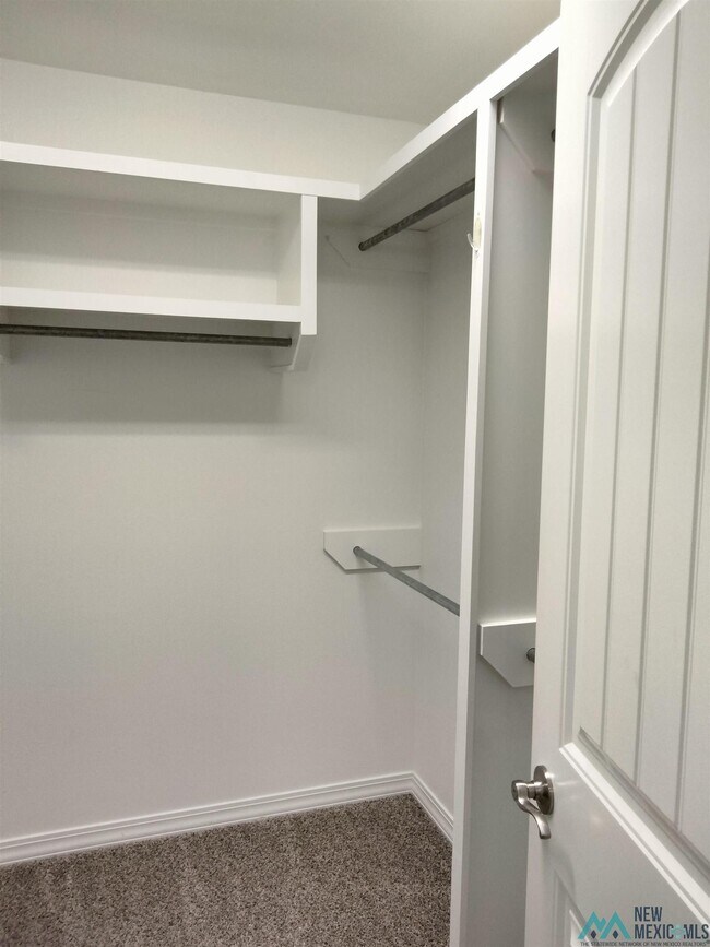 Building Photo - 621 Providence Cir