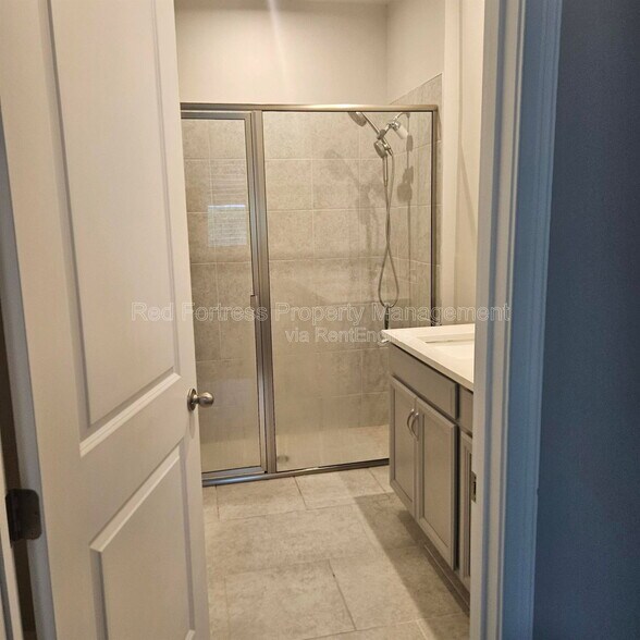 Building Photo - 10333 Bonavie Cv Dr