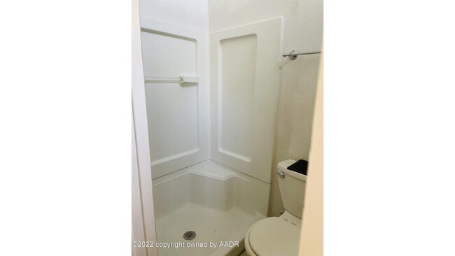Building Photo - 3414 Meadow Dr
