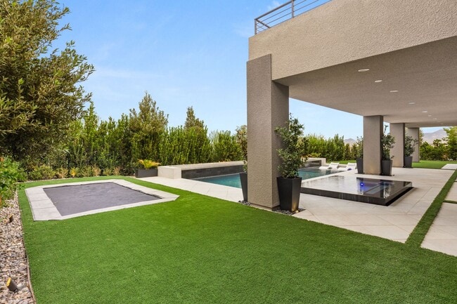 Building Photo - 11142 San Terrazo Pl