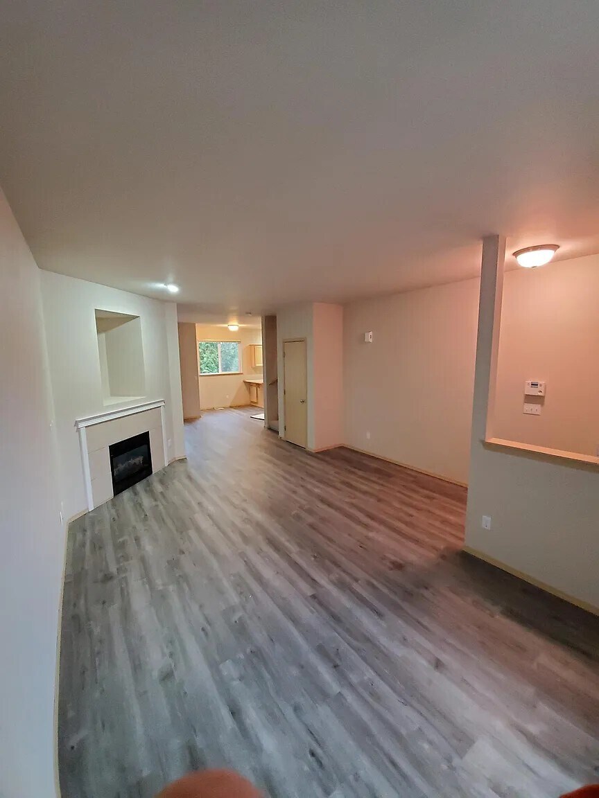 Building Photo - 18323 13th Avenue Ct E