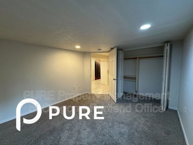 Building Photo - 3740 SE 134th Ave