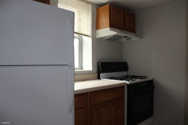Building Photo - 1 br, 1 bath  - 1514 Sedgwick Ave 12H