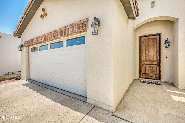 Building Photo - 12315 Houghton Springs Dr