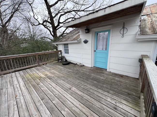 Large open deck. To be pressure washed and stained. - 1014 Givens Rd