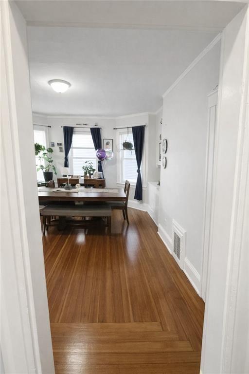 Building Photo - 22 Mayflower St