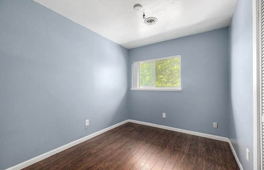 Second Bedroom - 8023 Wolff St