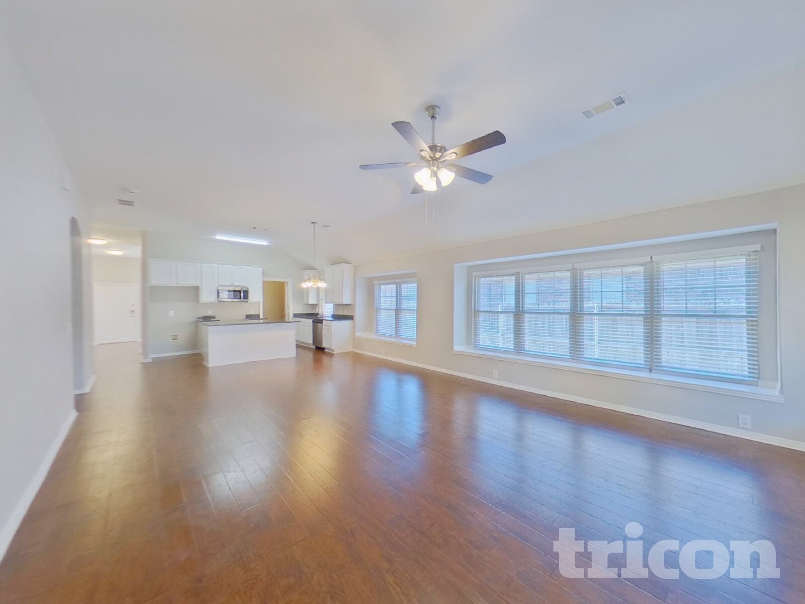 Building Photo - 541 Kerry St