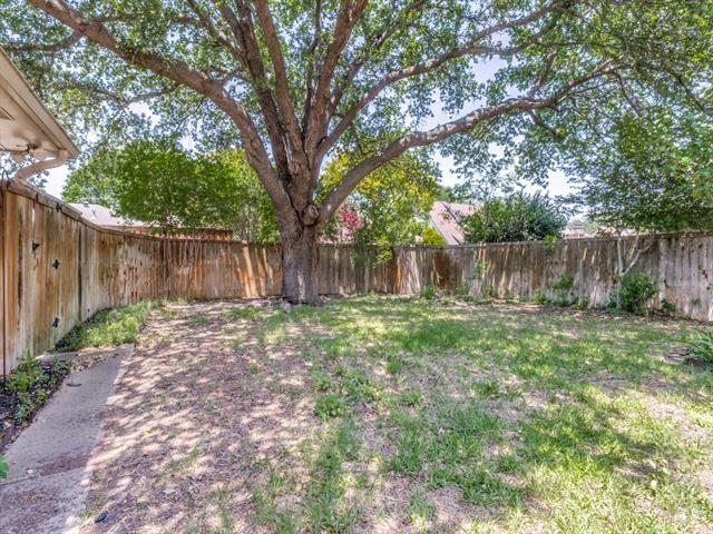 Building Photo - 207 Hemlock Dr