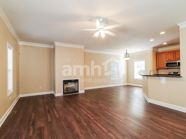 Building Photo - 12 Peregrine Dr