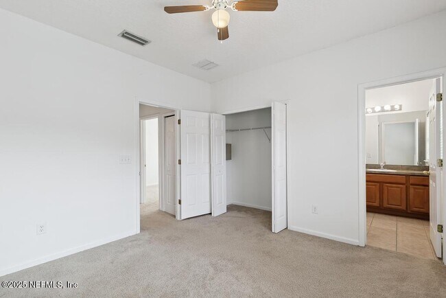Building Photo - 7202 Deerfoot Cir