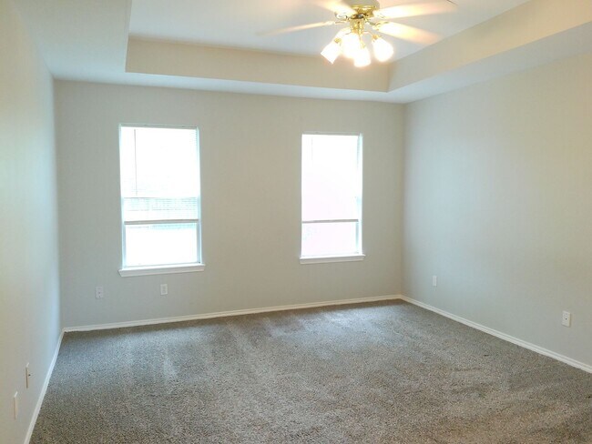 Building Photo - 6117 Jessica Dr