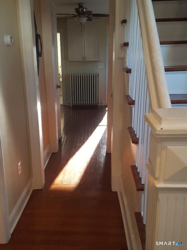 Building Photo - 356 Townsend Ave