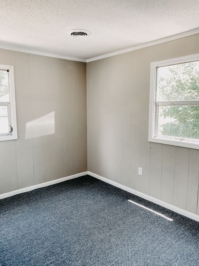 Building Photo - 3 Bdrm 1 Bath in Millington