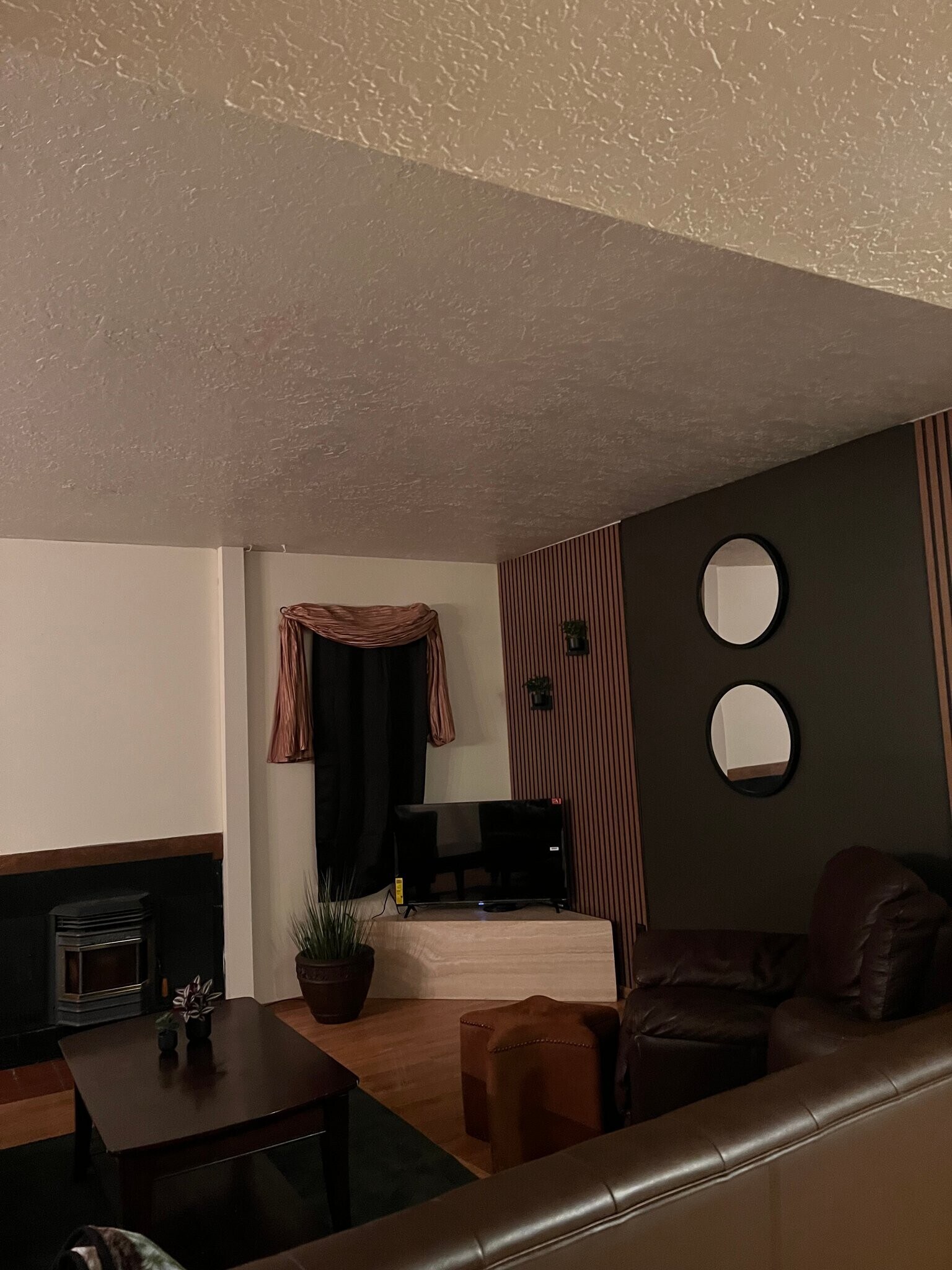 Building Photo - 628 Marquis Ct NE