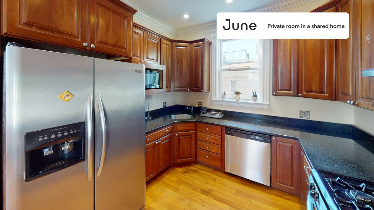 Building Photo - Room in Shared 6 bed/2 bath home