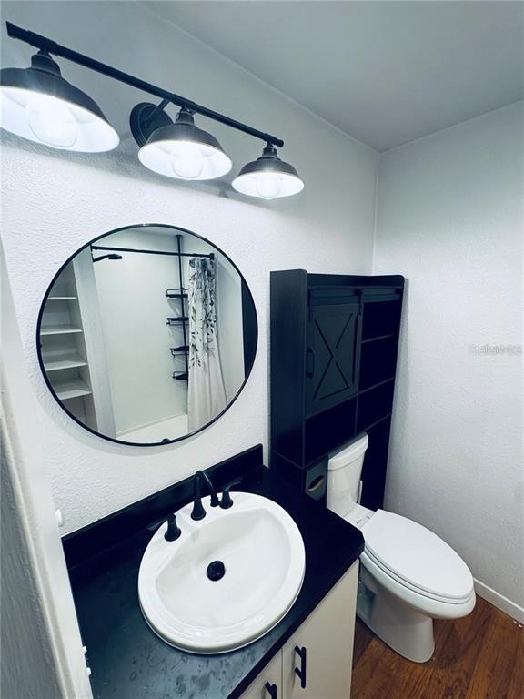 Building Photo - 2022 Edgewood Rd