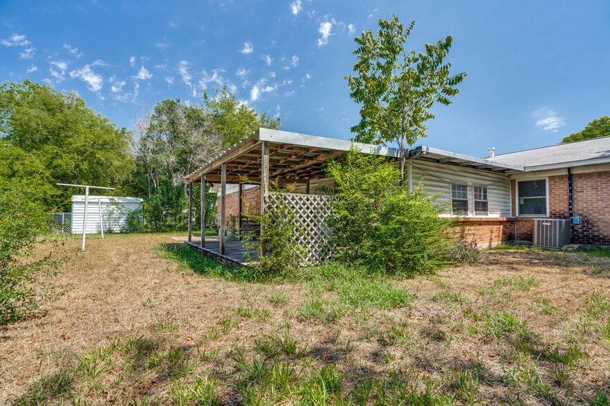 Building Photo - 13809 Janwood Ln