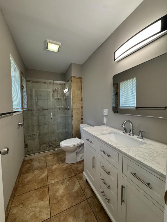 Building Photo - 9206 Greenway Ln