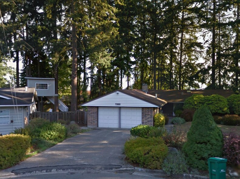 Driveway and garage - 7302 139th PL NE