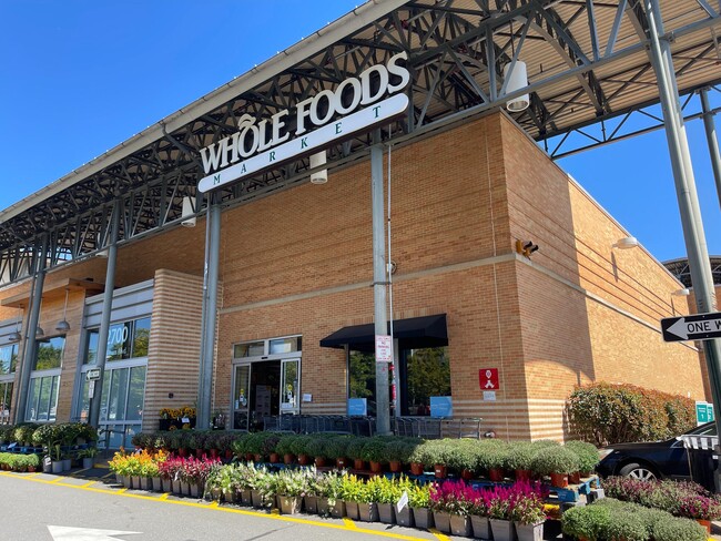 Building Photo - 1618 N Danville St