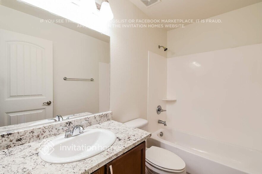 Building Photo - 3386 E Liberty Ln