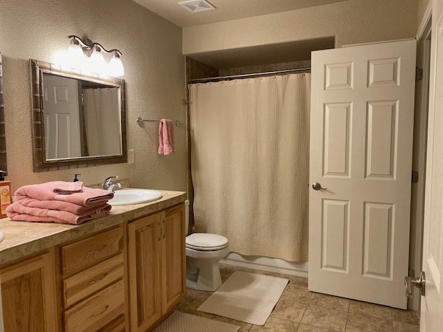 Building Photo - 5 Bedroom - Vista Montana