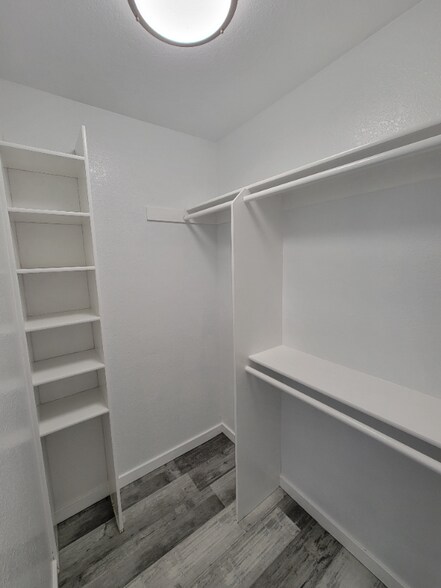 Building Photo - 571 Tilling Way