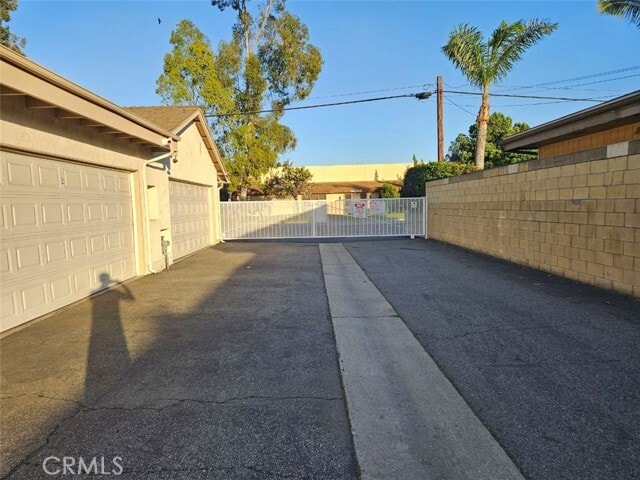 Building Photo - 16625 Gridley Rd