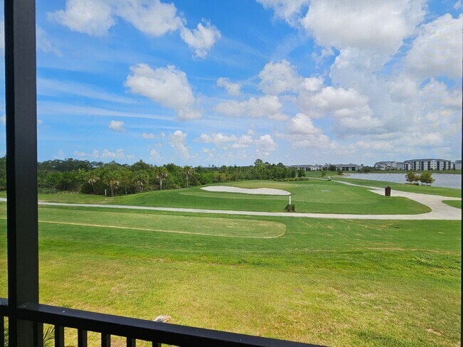 Building Photo - Annual UNFURNISHED or FURNISHED for your convenience: 2 Bedroom 2 Bathroom 2nd Floor Elevator acc...