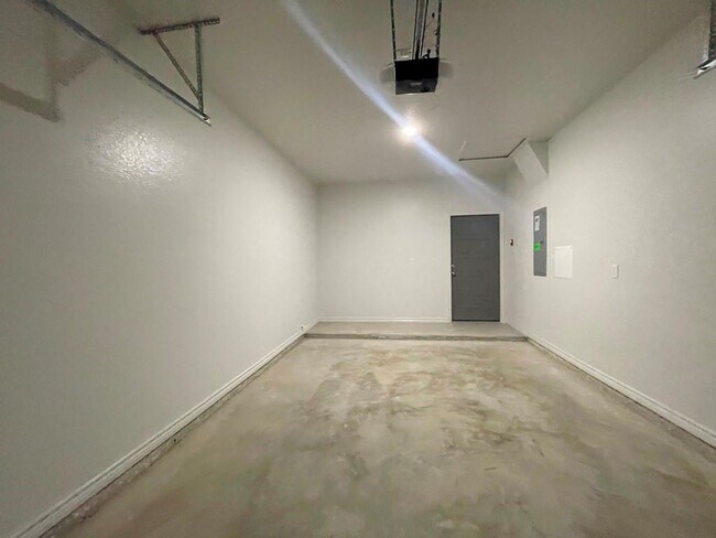Building Photo - 224 Riptide Dr