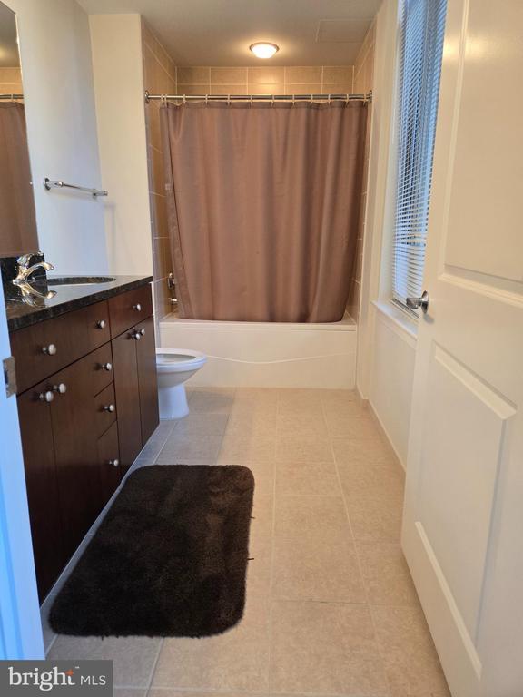 Building Photo - 155 Potomac Passage