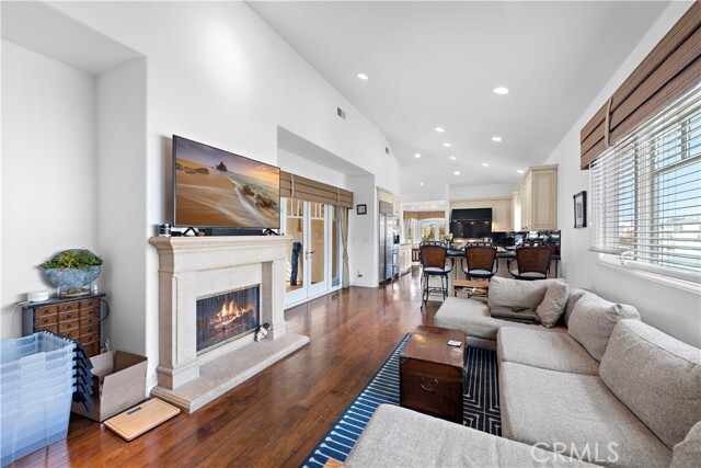 Building Photo - 414 Carnation Ave