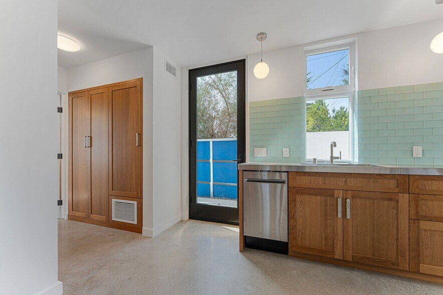 Building Photo - 1765 S Crescent Heights Blvd